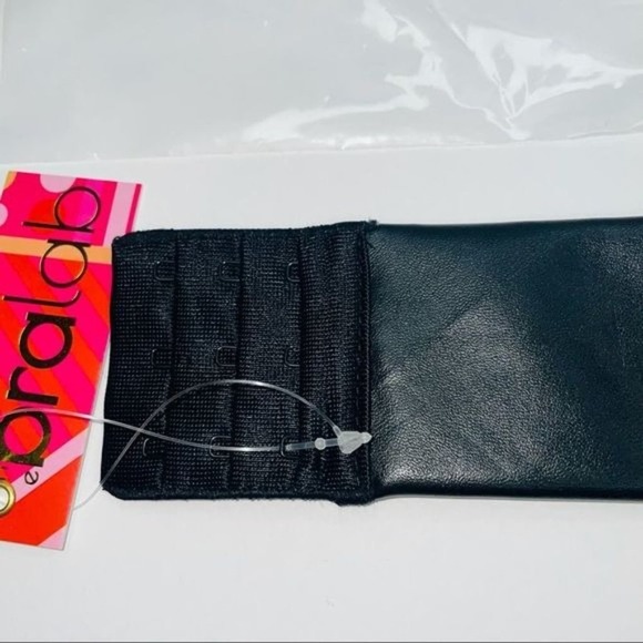 THE BRA LAB "Prague Vegan Leather" Multiway, Interchangeable Back Strap - Picture 3 of 9